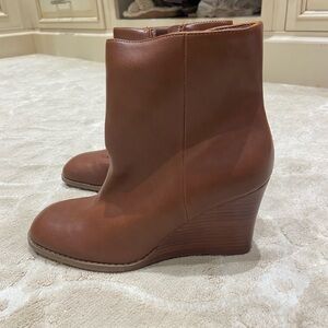 Dolce Vita BNWT Brown Mahogany wedge heel booties size 8 Rupart